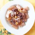 Rigatoni con radicchio, noci e gorgonzola dolce
