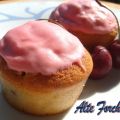 CUPCAKES GLASSATE ALLO YOGURT EASIYO CON PESCHE[...]