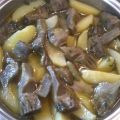 Soup of potatoes and artichokes with saffron /[...]